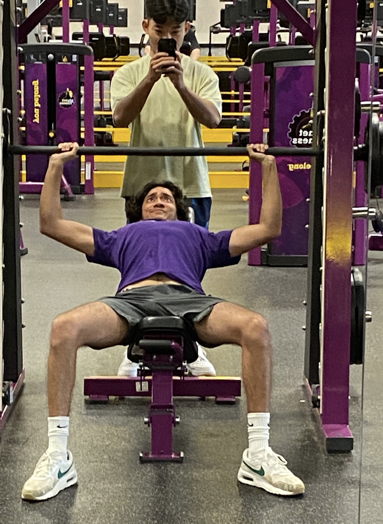 There are no weights on either side